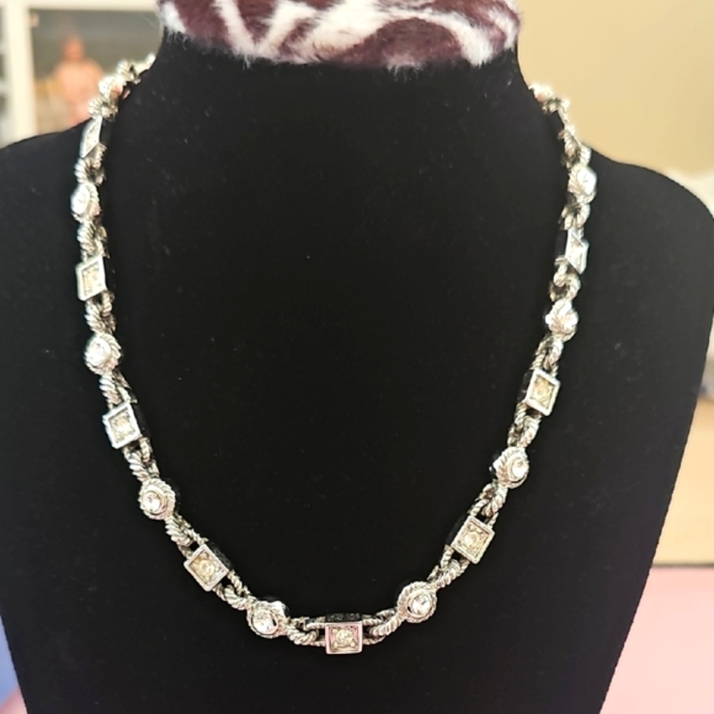 Elegant Silver Necklace